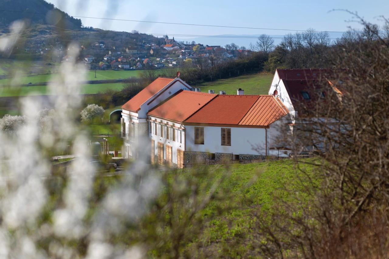 Apartamento Statek Oblík Louny Exterior foto